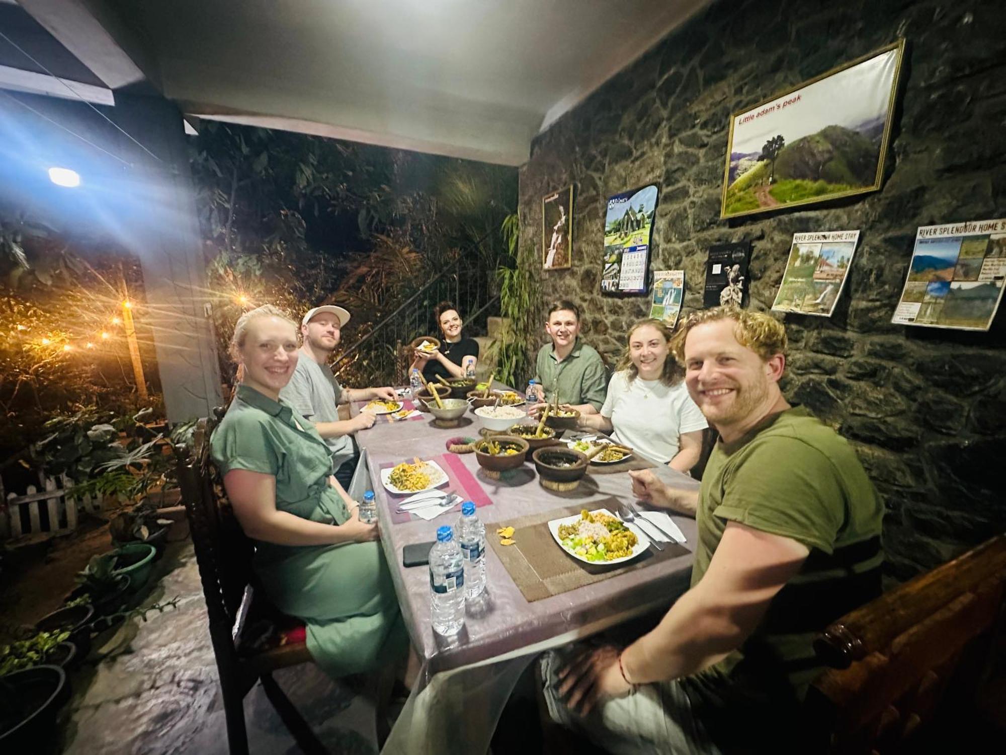 אלה River Splendour Home Stay מראה חיצוני תמונה