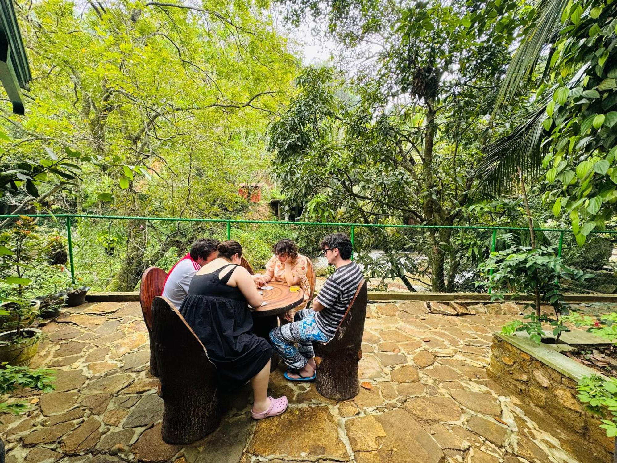 אלה River Splendour Home Stay מראה חיצוני תמונה